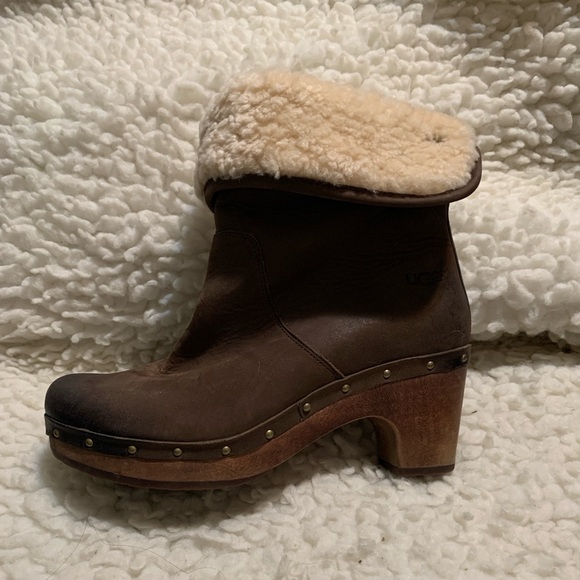 Ugg Lynnea Leather Shearling Boot, size 8 - Picture 8 of 11